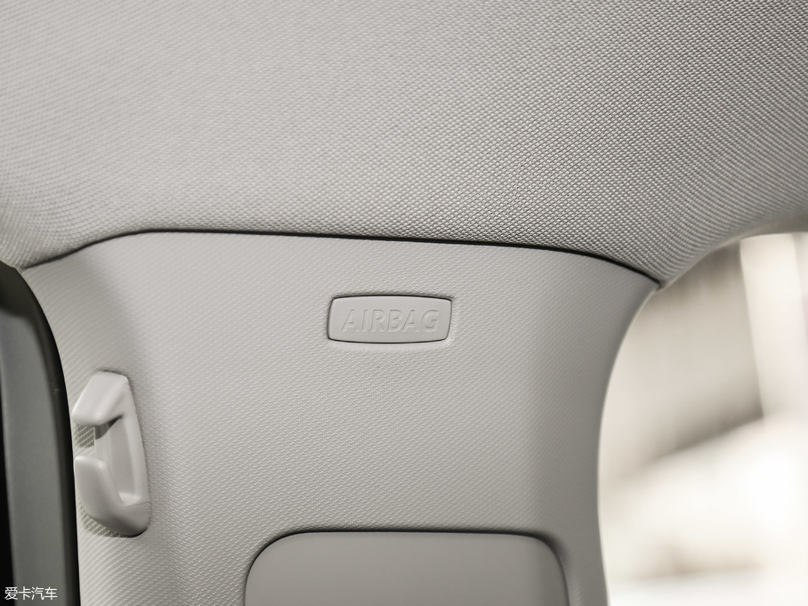 2019;^L 330TSI ǄӺA