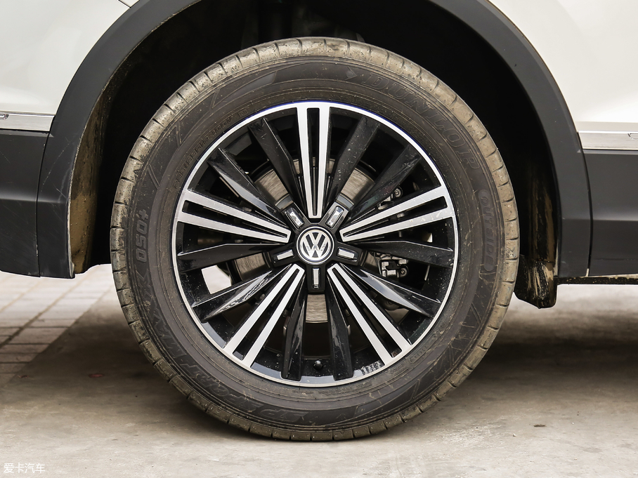 2019��;�^L 330TSI ȫ�����m��