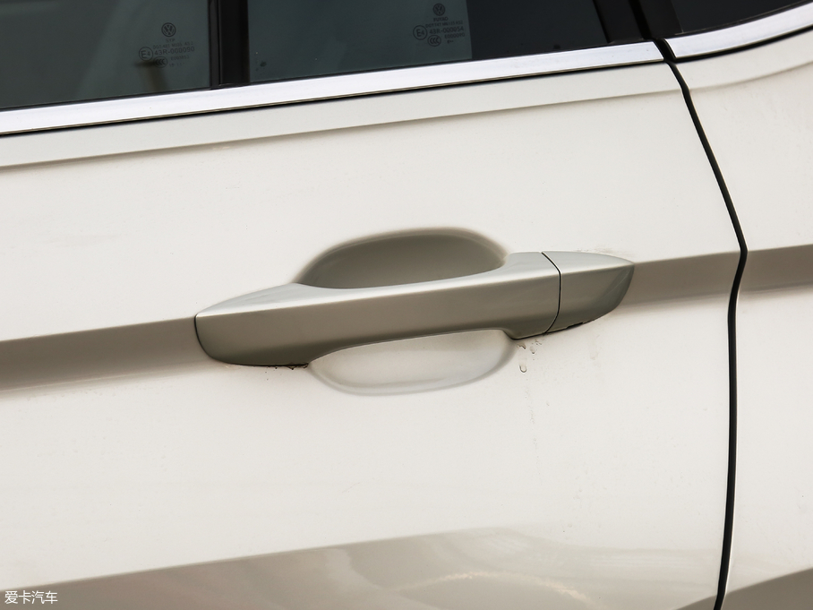 2019��;�^L 330TSI ȫ�����m��