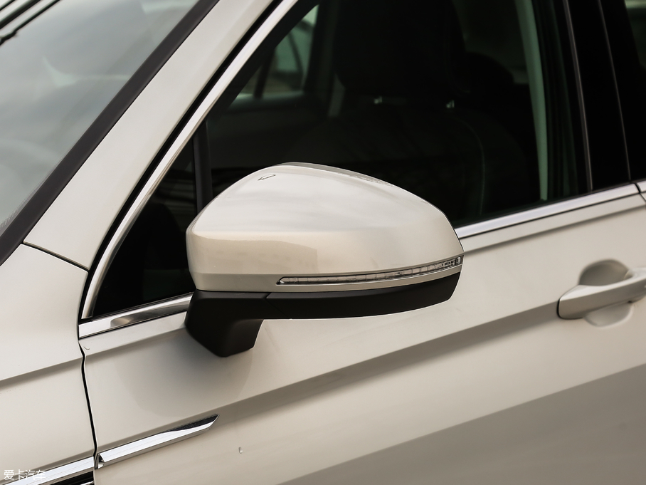 2019��;�^L 330TSI ȫ�����m��