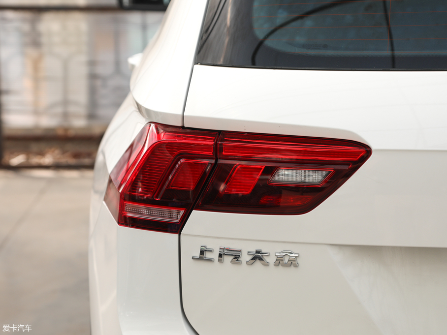 2019;^L 330TSI ǄӺA