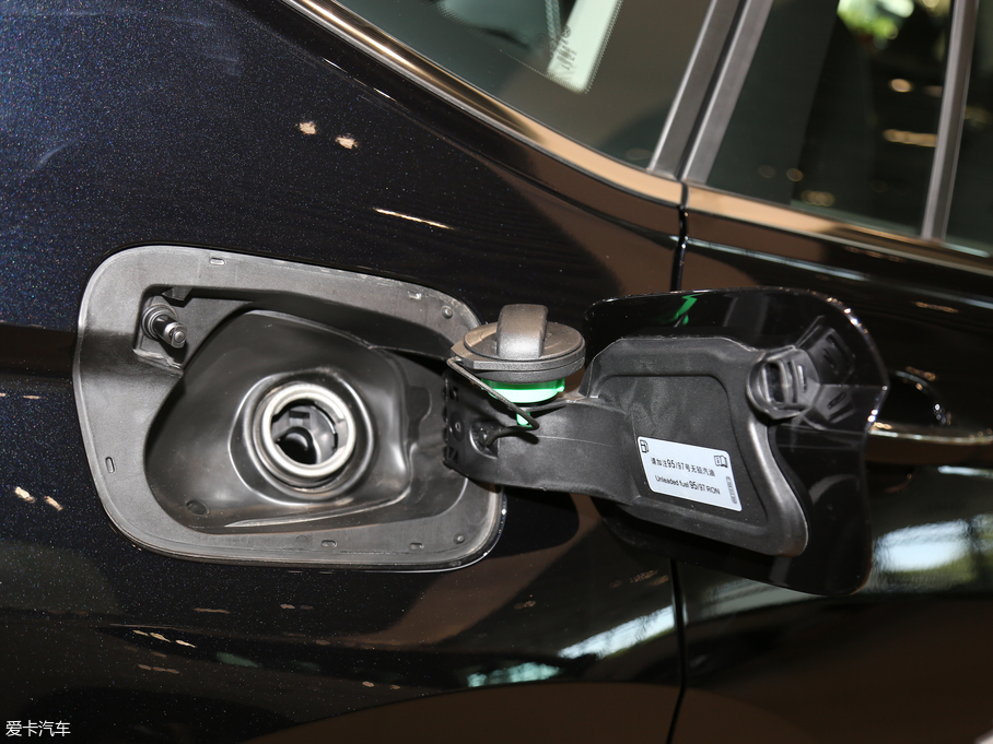 2019;^L 330TSI Ş R-Line