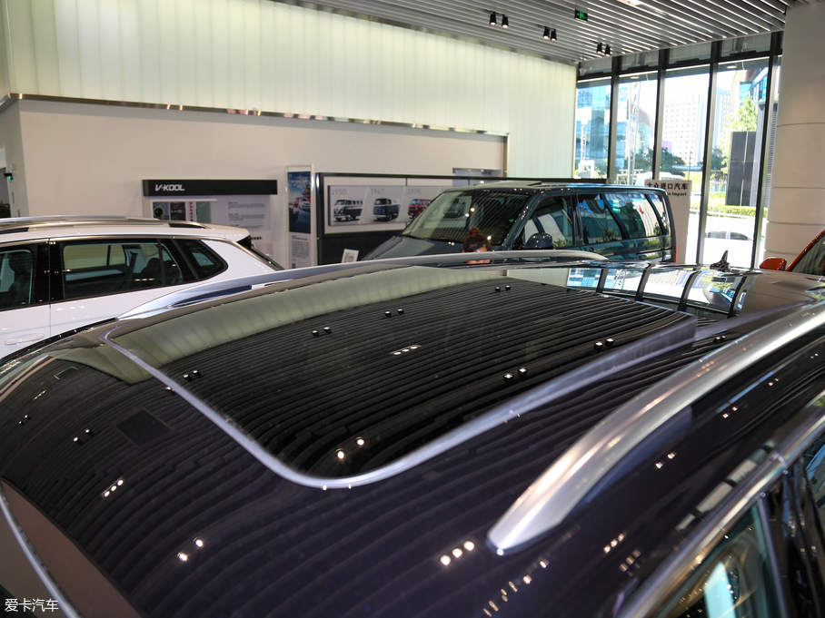 2019;^L 330TSI Ş R-Line