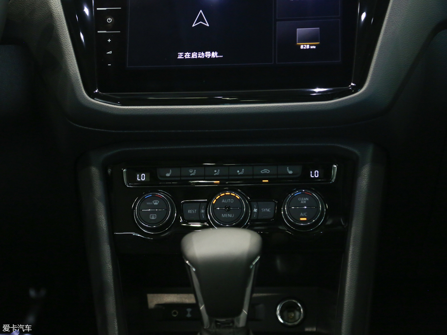 2019;^L 330TSI Ş R-Line