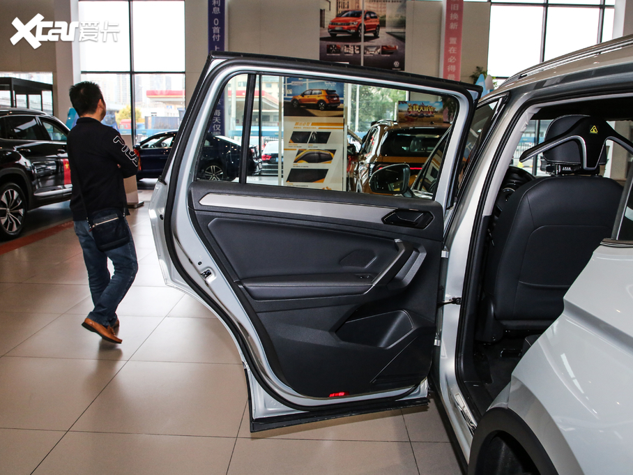 2019��;�^L 380TSI ���(q��)�ǄӺ��A�� 7��