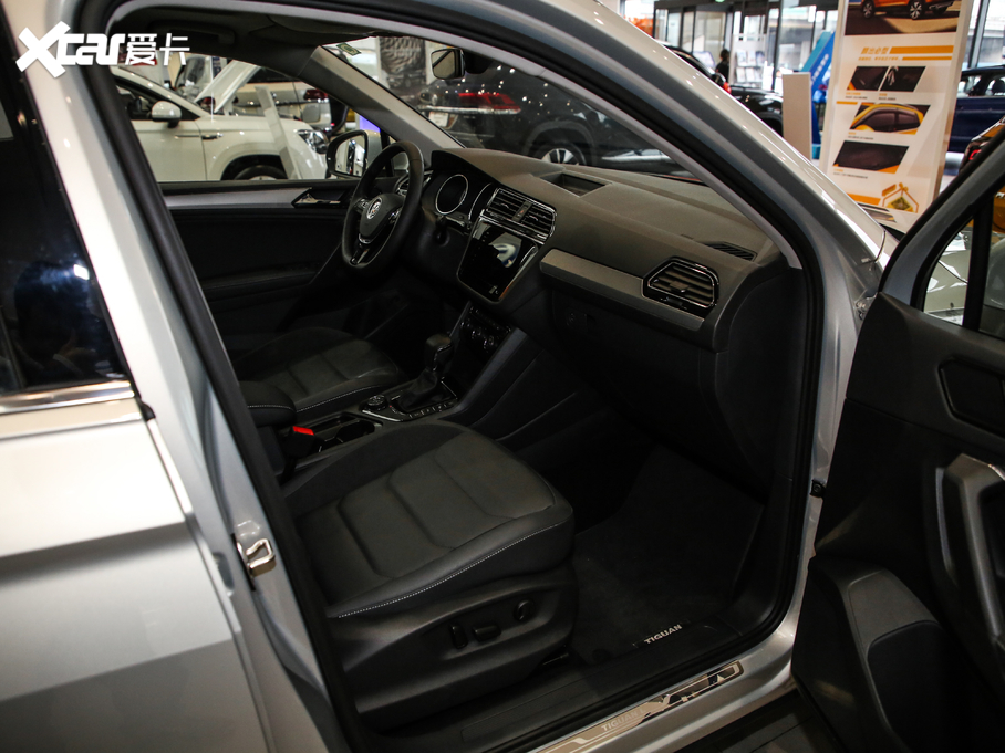 2019��;�^L 380TSI ����ǄӺ��A�� 7��