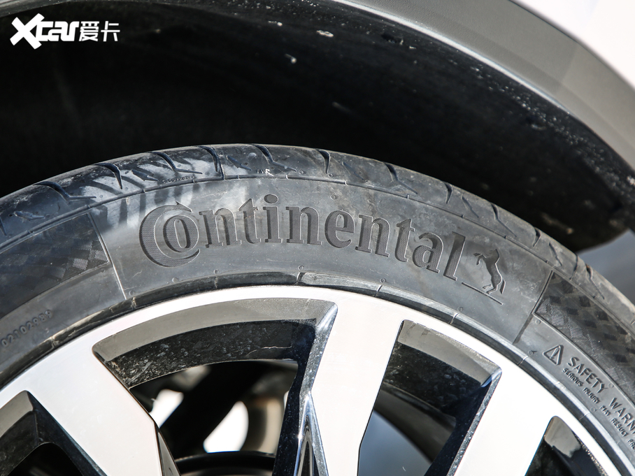 2019;^L Ŀ 330TSI Ş R-Line