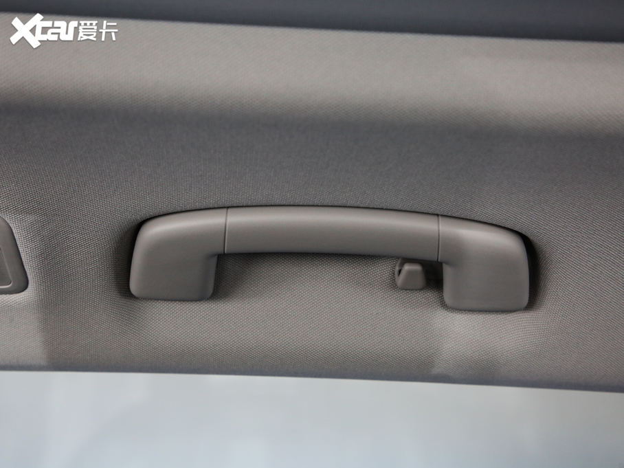 2019;^L Ŀ 330TSI Ş R-Line