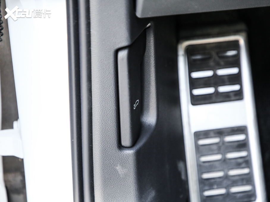 2019;^L Ŀ 330TSI Ş R-Line