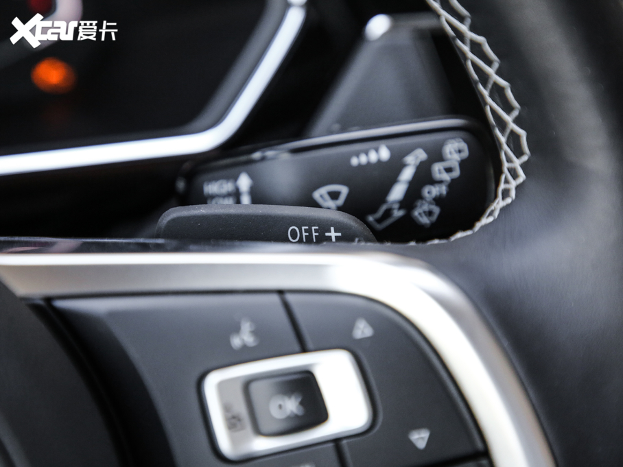 2019��;�^L �Ŀ� 330TSI ��Ş�� R-Line