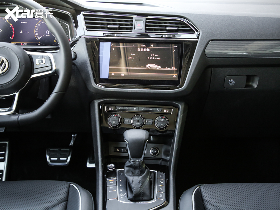 2019;^L Ŀ 330TSI Ş R-Line