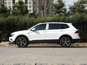 2019款330TSI 风尚版 正侧（左）