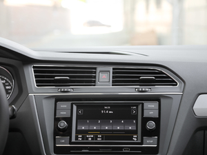 2019330TSI L(fng)а {(dio)L(fng)