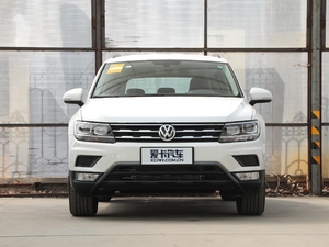 2019款330TSI 全景舒适版 正前