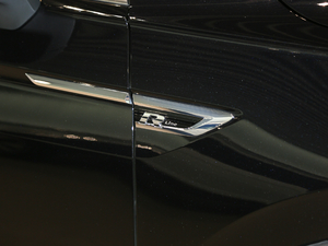 2019330TSI Ş R-Line ^