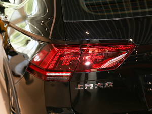 2019330TSI Ş R-Line ^