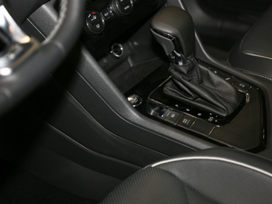 2019330TSI Ş R-Line п؅^