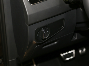 2019330TSI Ş R-Line п؅^