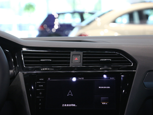 2019330TSI Ş R-Line {(dio)L(fng)