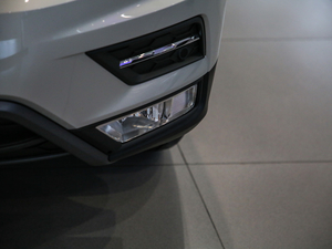 2019款380TSI 四驱智动豪华版 7座 前雾灯