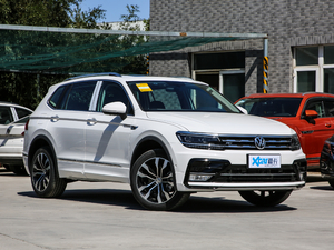 2019Ŀ 330TSI Ş R-Line w^