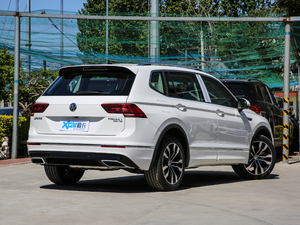 2019Ŀ 330TSI Ş R-Line w^