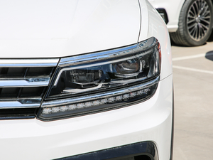 2019Ŀ 330TSI Ş R-Line 