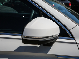 2019Ŀ 330TSI Ş R-Line ^