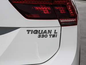 2019Ŀ 330TSI Ş R-Line (ji)^