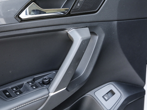 2019Ŀ 330TSI Ş R-Line g