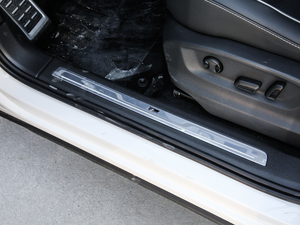 2019Ŀ 330TSI Ş R-Line g