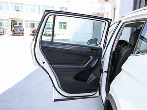 2019Ŀ 330TSI Ş R-Line ܇T