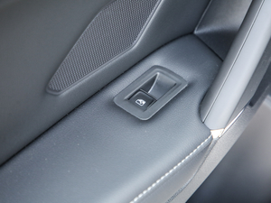 2019Ŀ 330TSI Ş R-Line g