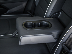 2019Ŀ 330TSI Ş R-Line 