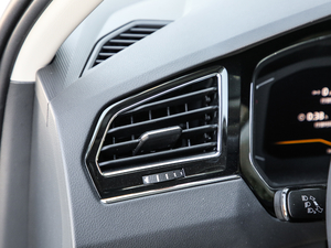 2019Ŀ 330TSI Ş R-Line п؅^