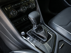 2019Ŀ 330TSI Ş R-Line п؅^