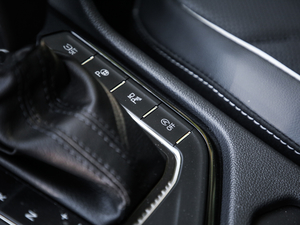 2019Ŀ 330TSI Ş R-Line п؅^