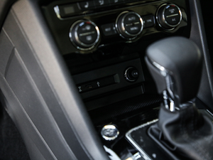 2019Ŀ 330TSI Ş R-Line п؅^(q)