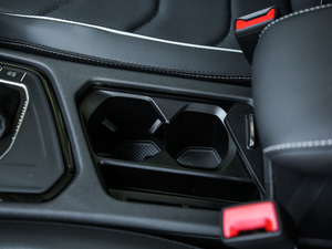 2019Ŀ 330TSI Ş R-Line п؅^(q)