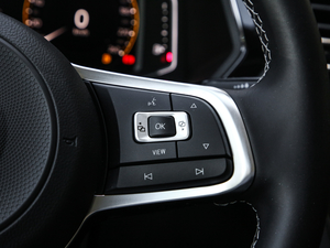 2019Ŀ 330TSI Ş R-Line п؅^(q)