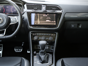 2019Ŀ 330TSI Ş R-Line п_