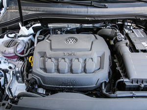 2019Ŀ 330TSI Ş R-Line 