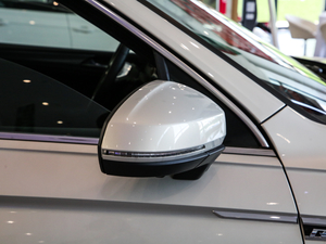 2019Ŀ 330TSI Ş R-Line (x)(ji)^