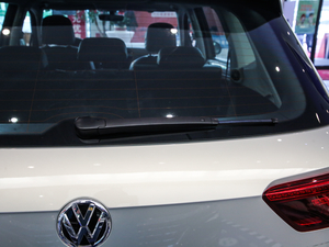 2019Ŀ 330TSI Ş R-Line (x)(ji)^