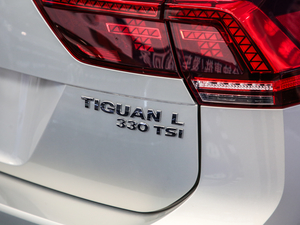 2019Ŀ 330TSI Ş R-Line ^