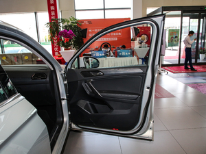 2019Ŀ 330TSI Ş R-Line g