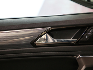 2019Ŀ 330TSI Ş R-Line g