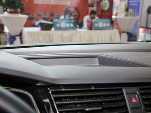 2019Ŀ 330TSI Ş R-Line п؅^(q)