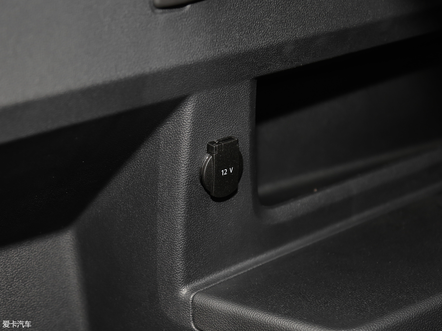 2019; 330TSI (q)m (gu)V