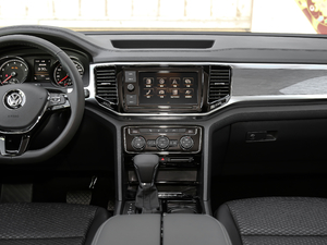 2019款330TSI 两驱舒适版 国V 中控台